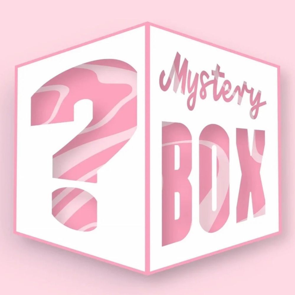 Size 3X Mystery Box with 5 Items!